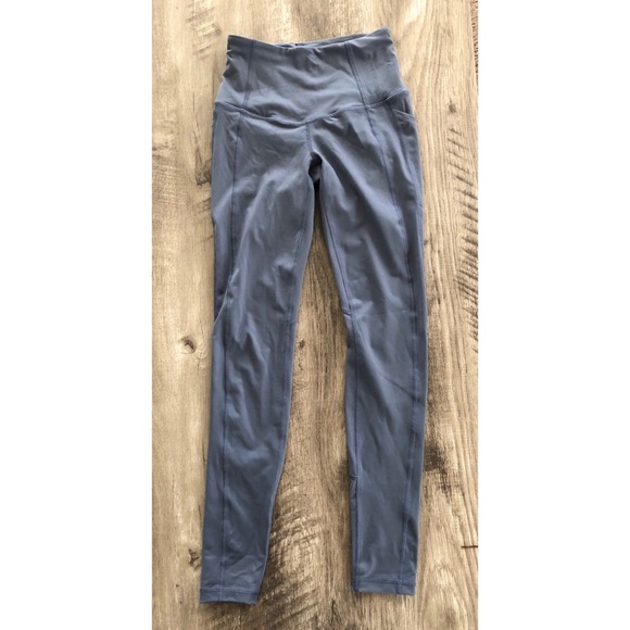 Victoria’s Secret Knockout Leggings - Picture 3 of 4